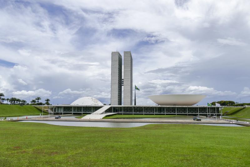 Reforma Administrativa volta à pauta e acende alerta entre servidores