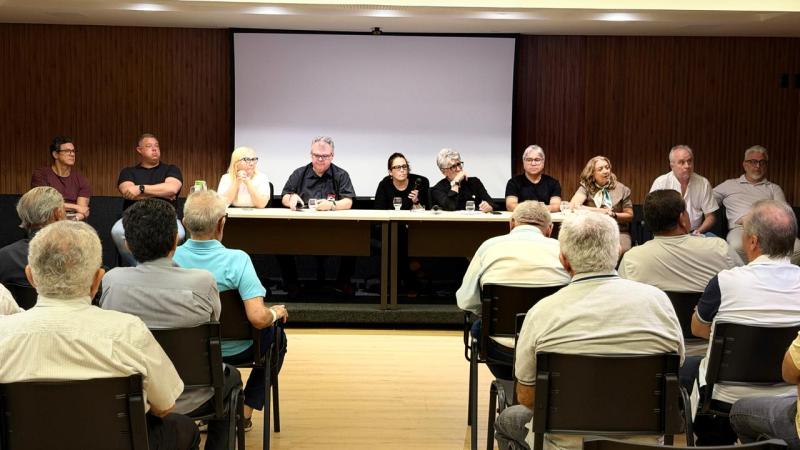 Reunião Ampliada ratifica unidade da categoria e cria Grupo de Trabalho 